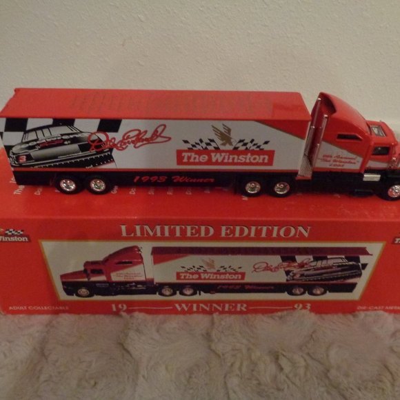 Dale Earnhardt 1993 The Winston Hauler - Picture 5 of 8